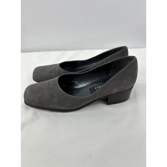 Stuart Weitzman Low Heel Pumps Dark Grey Suede Size 8 Square Toe Low Block Heel - Picture 2 of 14